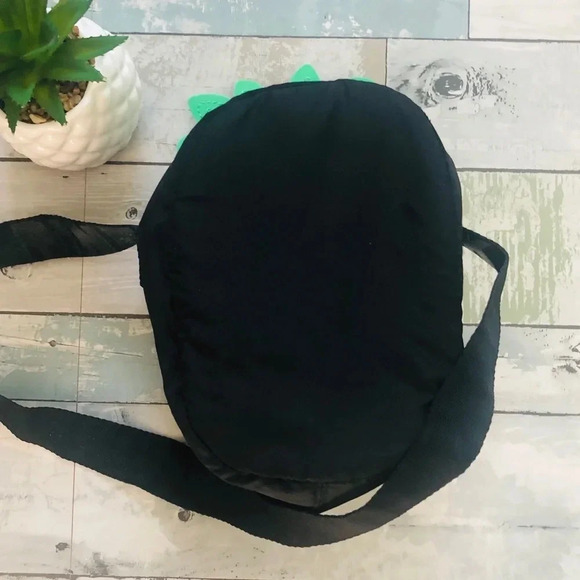 🍍Victoria’s Secret Pineapple Cooler Tote - Picture 4 of 7